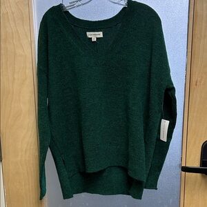 Lucky Brand Women's Deep Green V-Neck Sweater